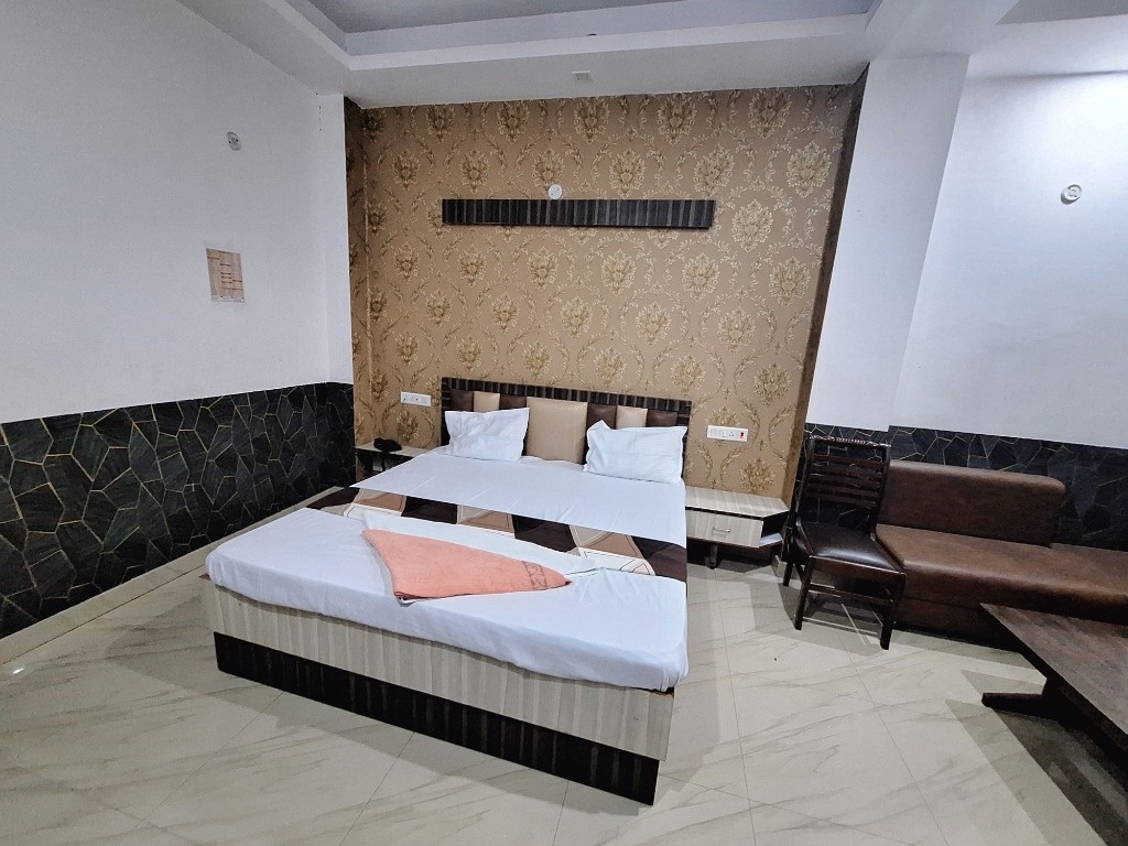 Deluxe AC Master Bedroom